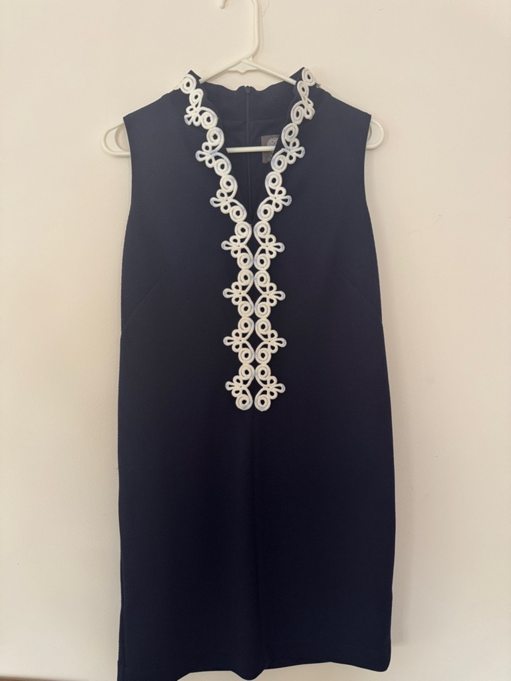 Vince Camuto Navy Mini Dress with White Trim - Picture 2 of 6